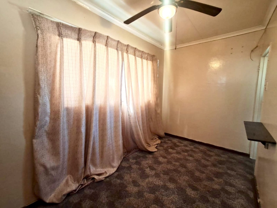 5 Bedroom Property for Sale in Sasolburg Ext 4 Free State